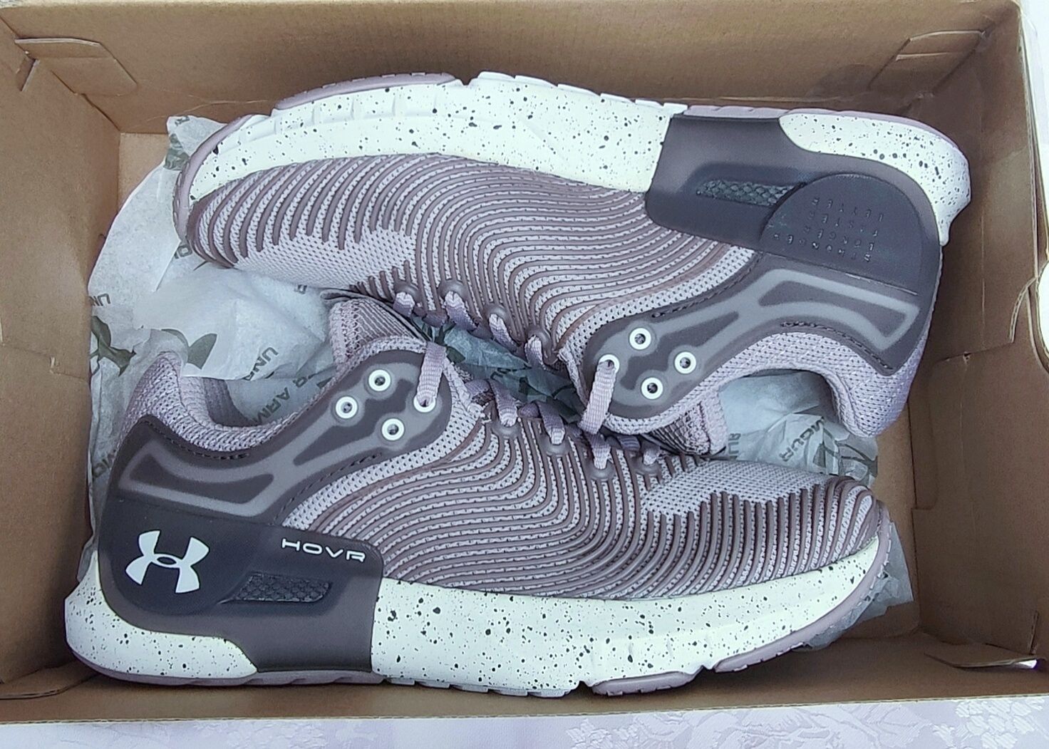 Buty treningowe Under Armour Hovr Apex 2  r.40  wkł.25,5 cm Nowe