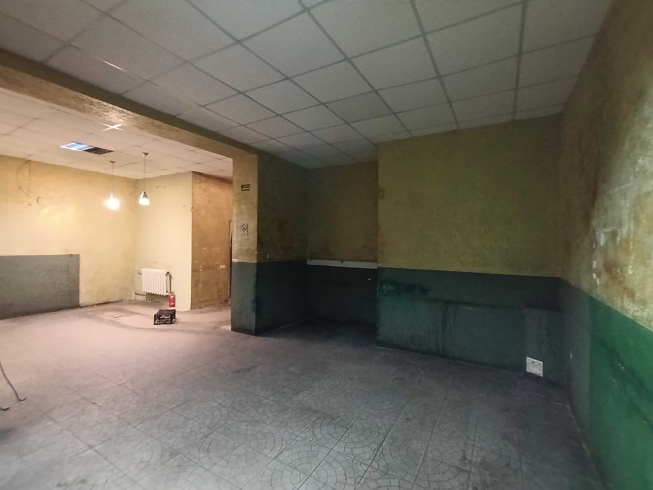 Фасад 90=45+45 м2 торгівлю сервіс 4 вхідні групи Глушка Шевченківський