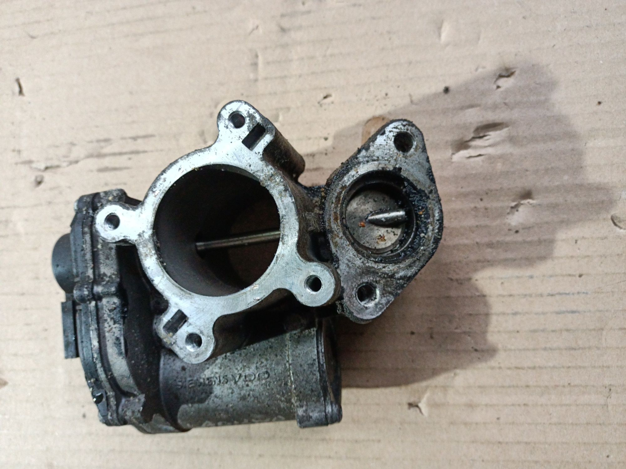 Zawor EGR 1.9 DC 130 KM 2.0 DCI Renault Laguna II Scenic II III Megane