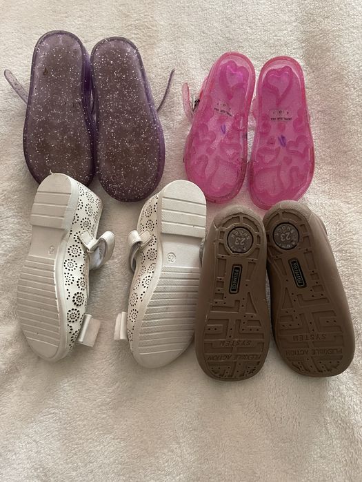 Черевики на дівчинку