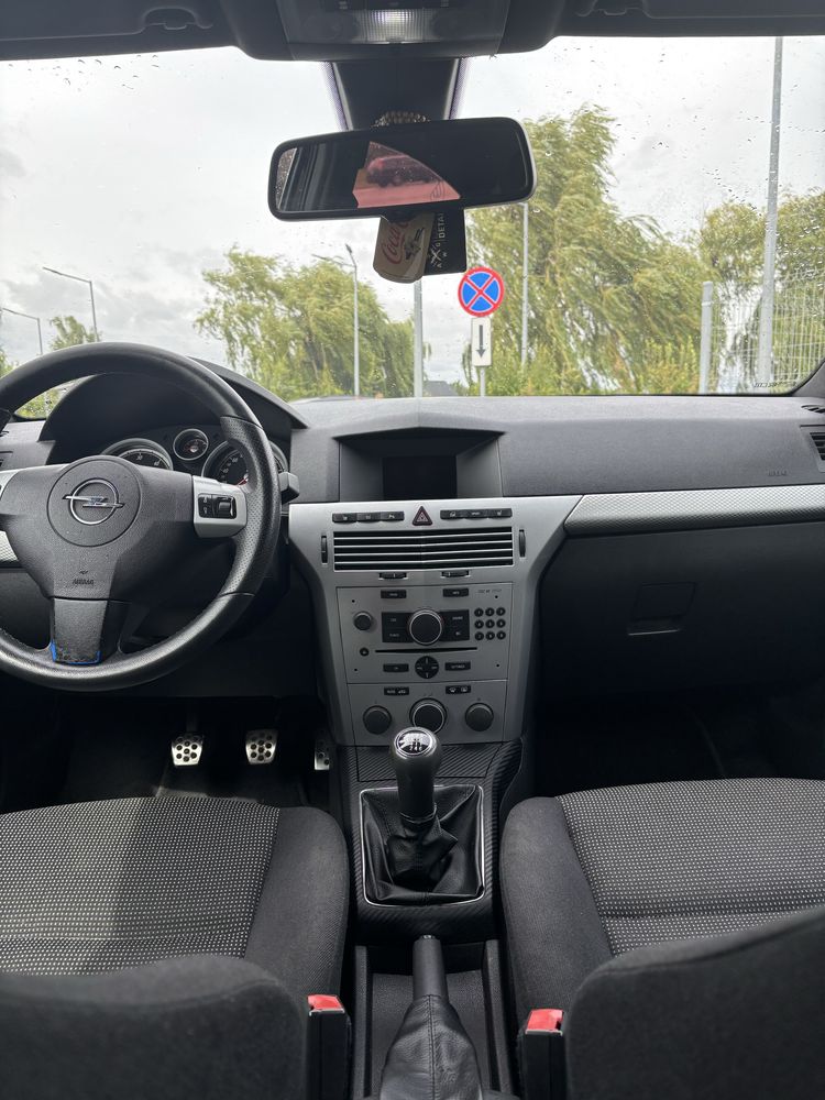 Opel astra ||| GTC 1.9