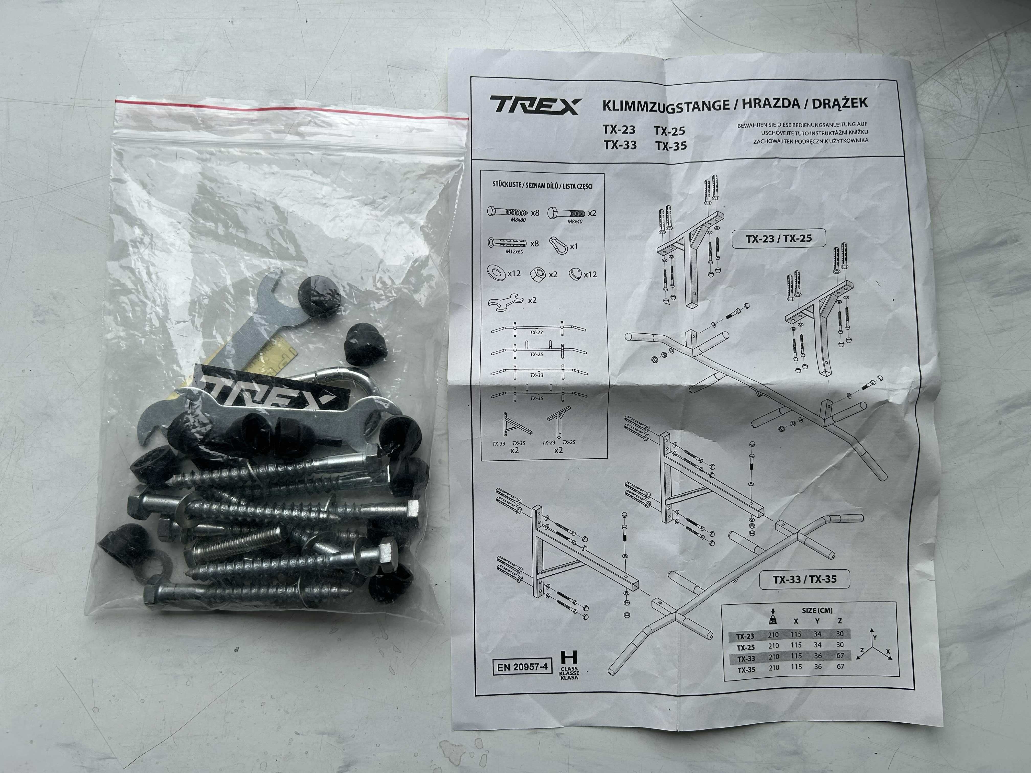 Drążek do podciągania na ścianę Trex TX-33