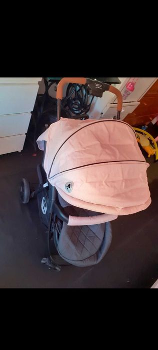 Carrinho de bebê lorili como novo