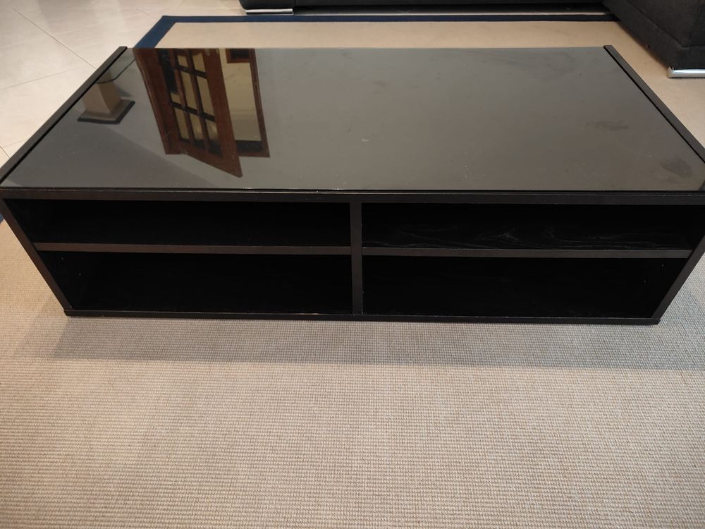 Mesa de centro com gavetas  e movel TV ikea preto