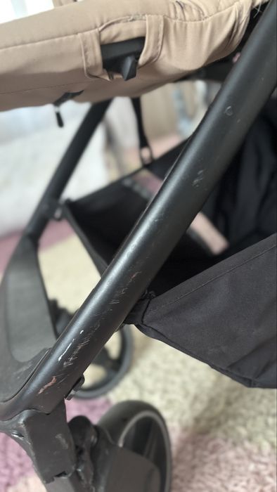 Прогулянкова коляска Carrello Bravo 2024 бежева