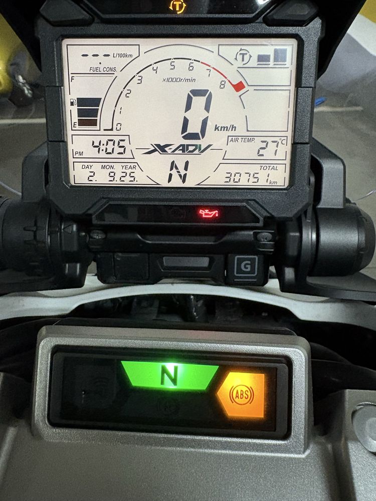 Honda X-ADV 750 como nova