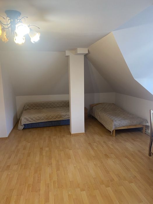 Будинок в центрі місті, кімнати подобово