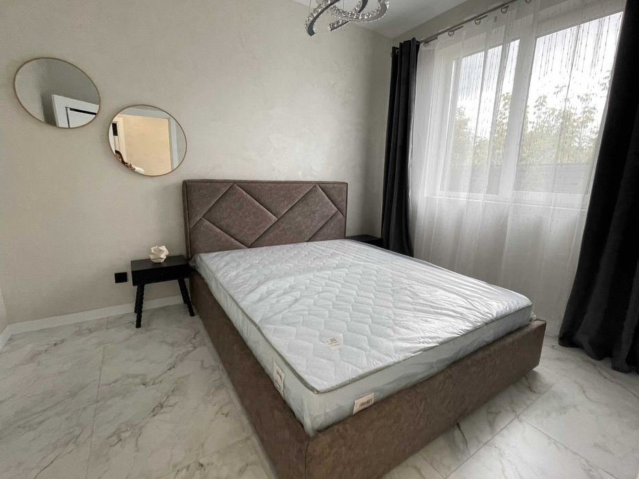 Продаж 1 пов. таунхауса з ділянкою в центрі Гостомеля