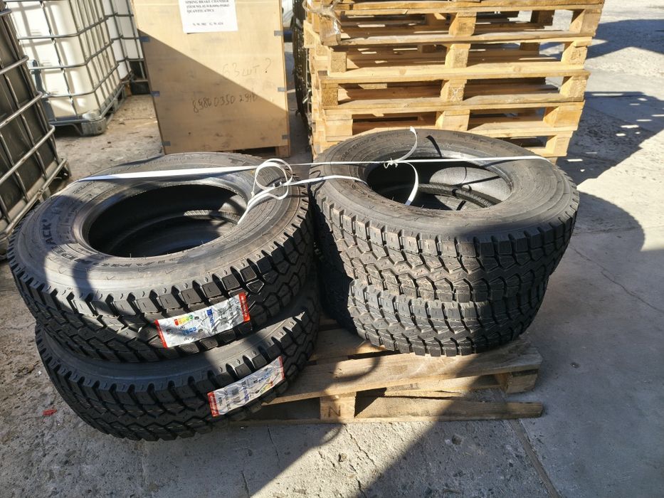 Шини колеса резина 235/75 R17,5 Triangel