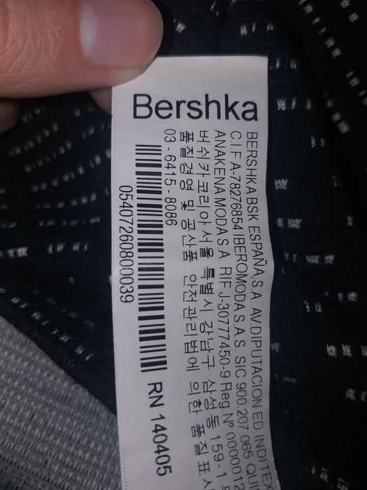 Vestido Bershka Preto e Branco