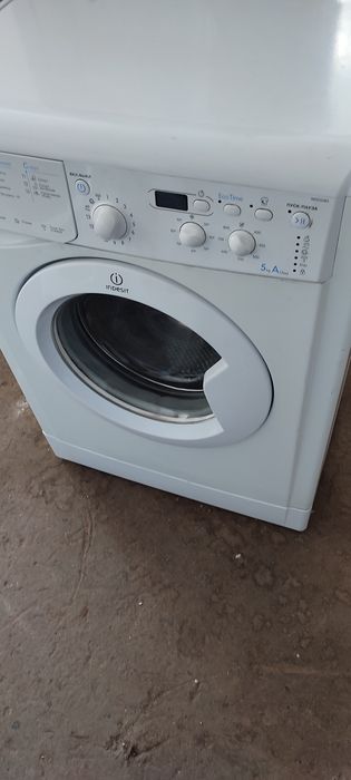 Продаж пральної машини Індезіт на 5кг