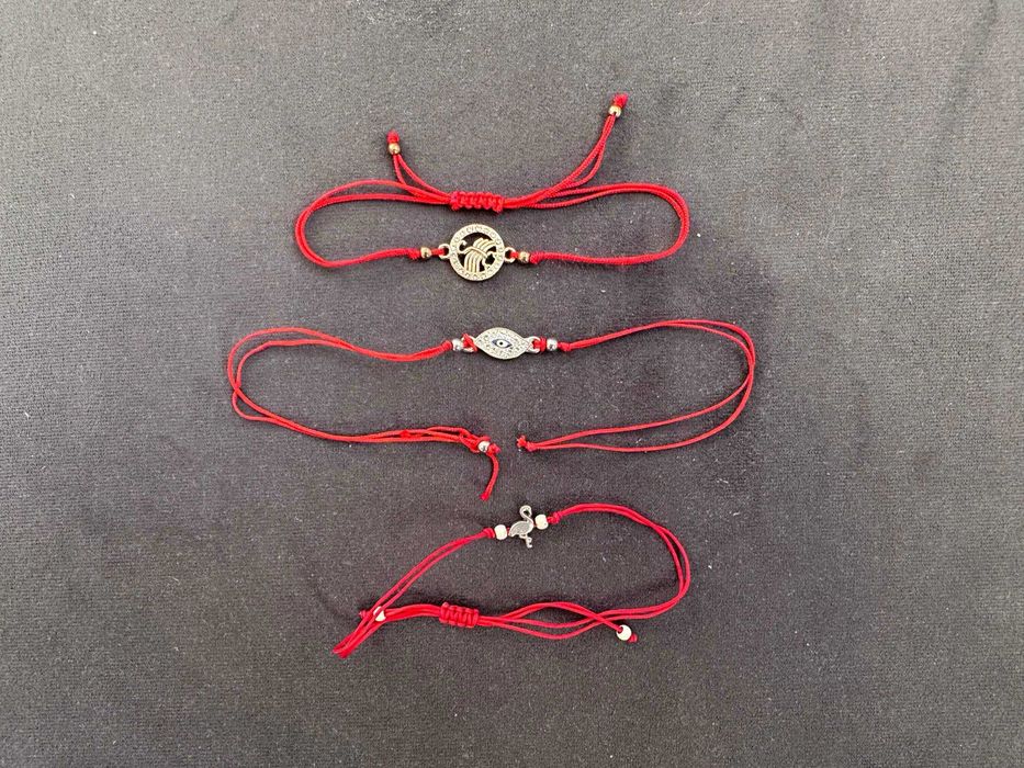 bransoletki szczęścia na czerwonym sznurku z skorpion, oko, flaming
