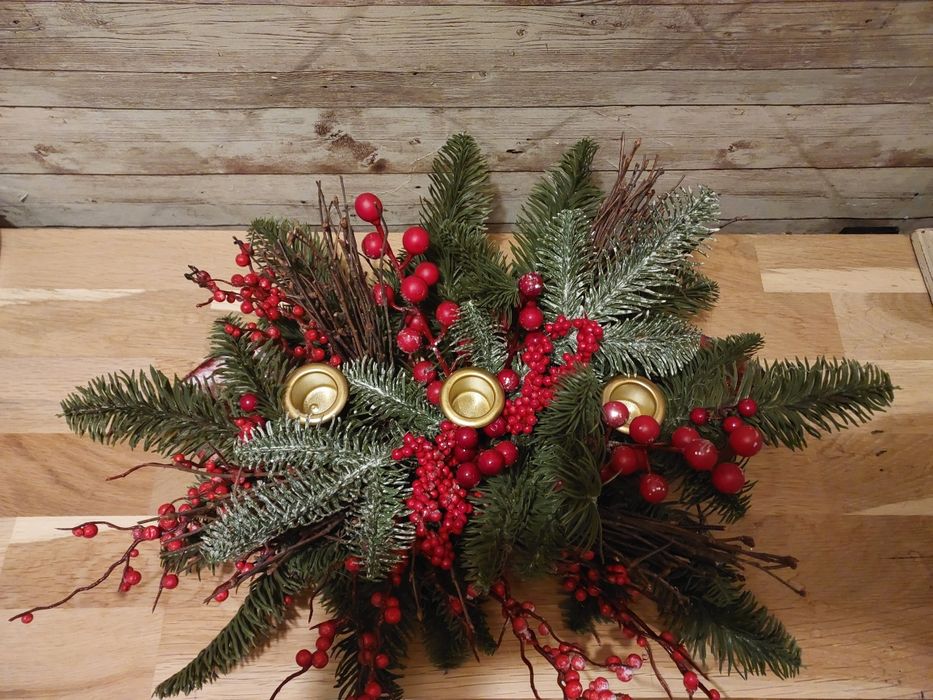 Arranjo natalício com castiçal  para 3 velas