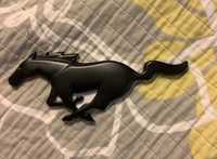 Nowe logo konik Mustang czarny