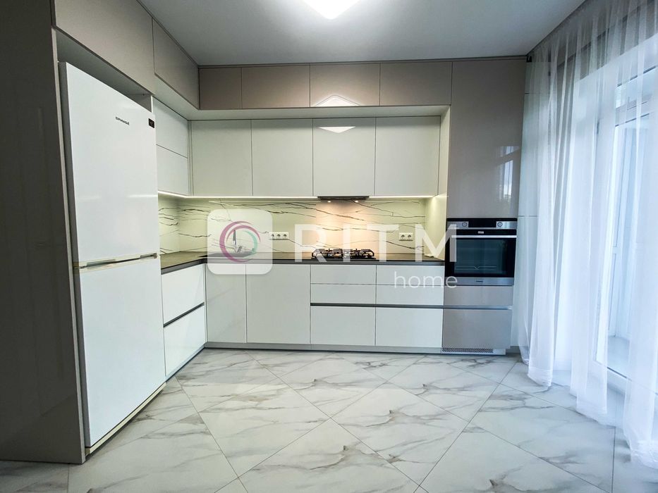 Продається простора 1-кімнатна квартира площею 52 м² на вул. Об’їзній