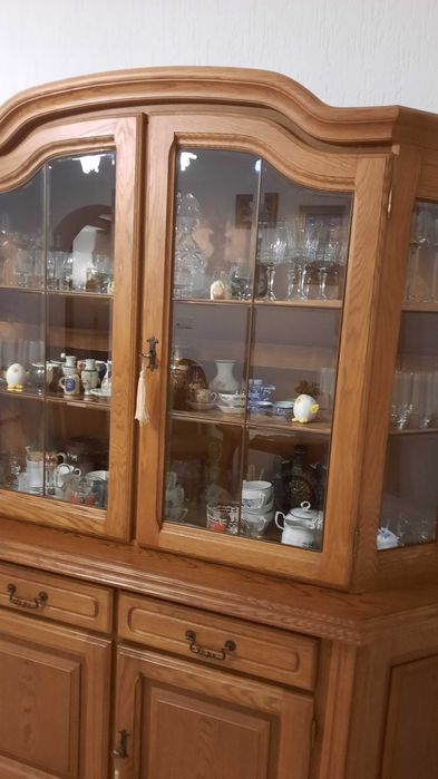 Kredens dębowy bardzo stary. Negocjacja ceny.