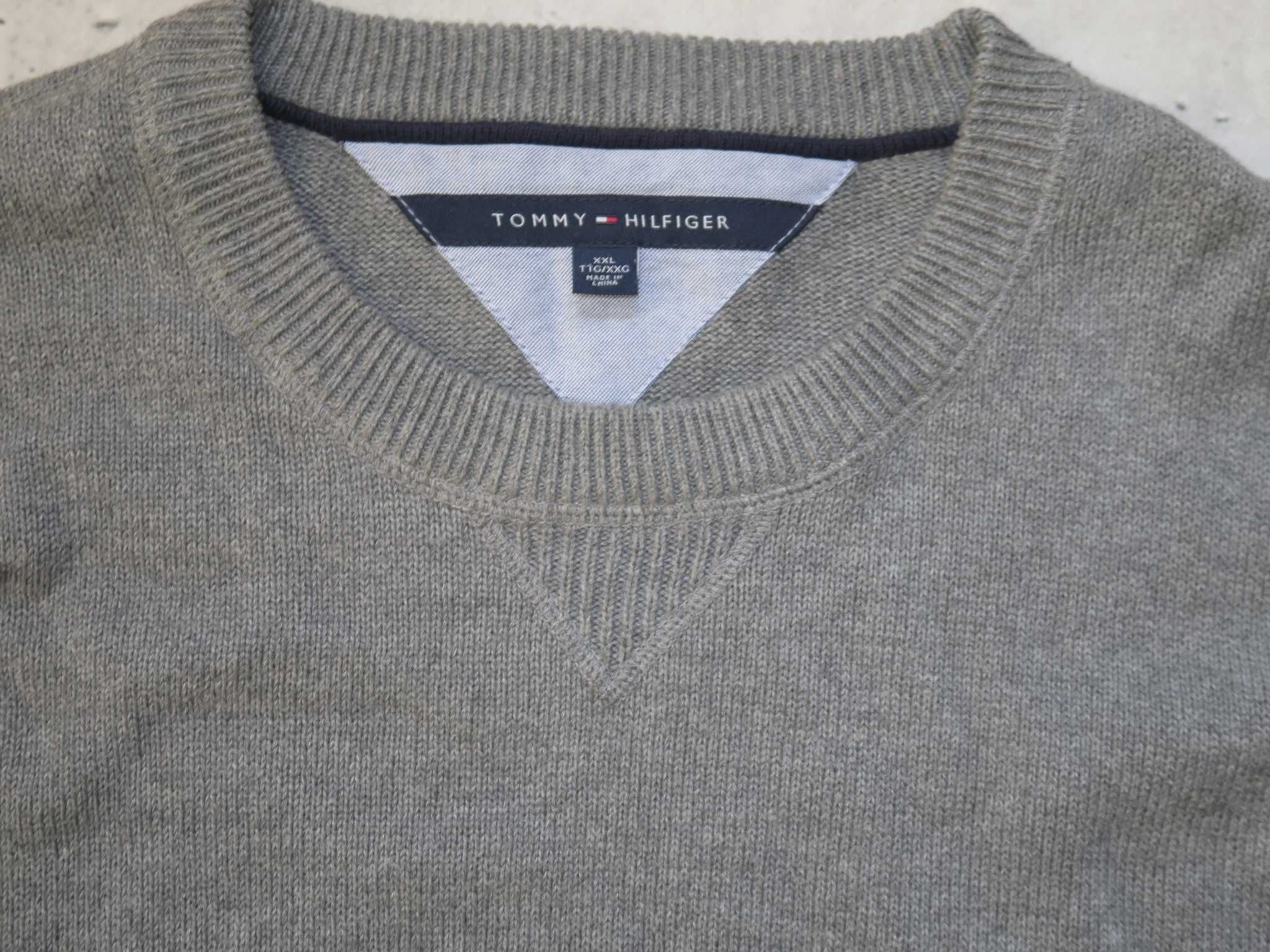 Tommy Hilfiger sweter w serek XXL