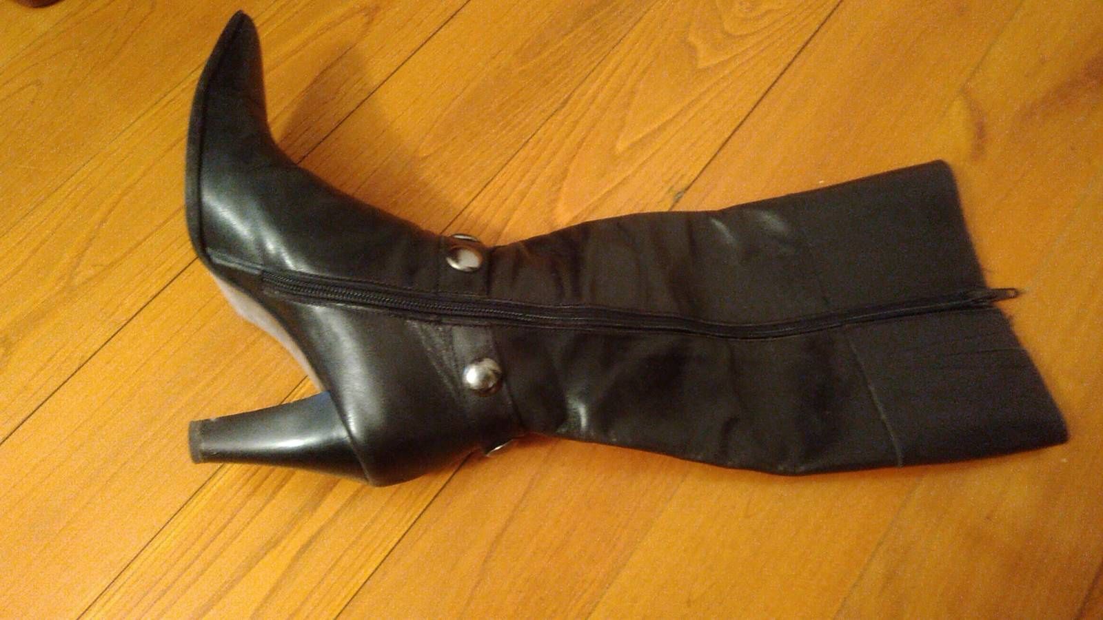 Botas em pele / High heel leather boots