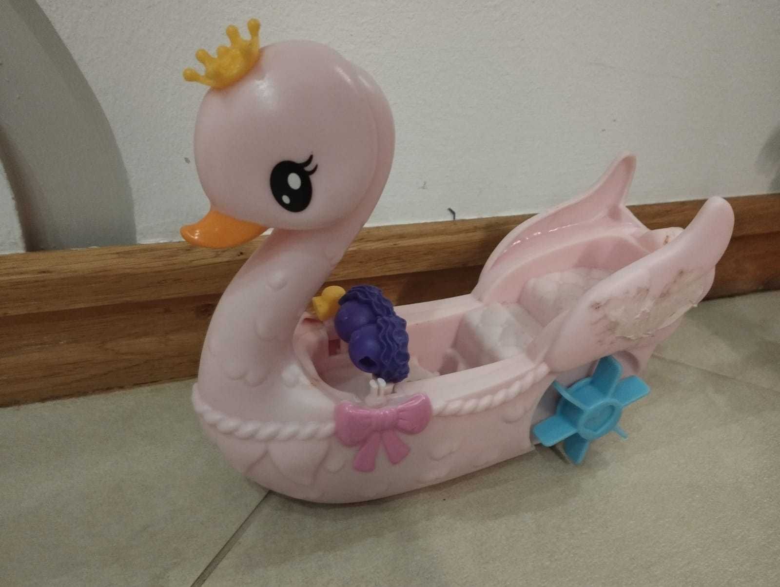My Little Pony Pinkie Pie's śpiewający łabądź lódź