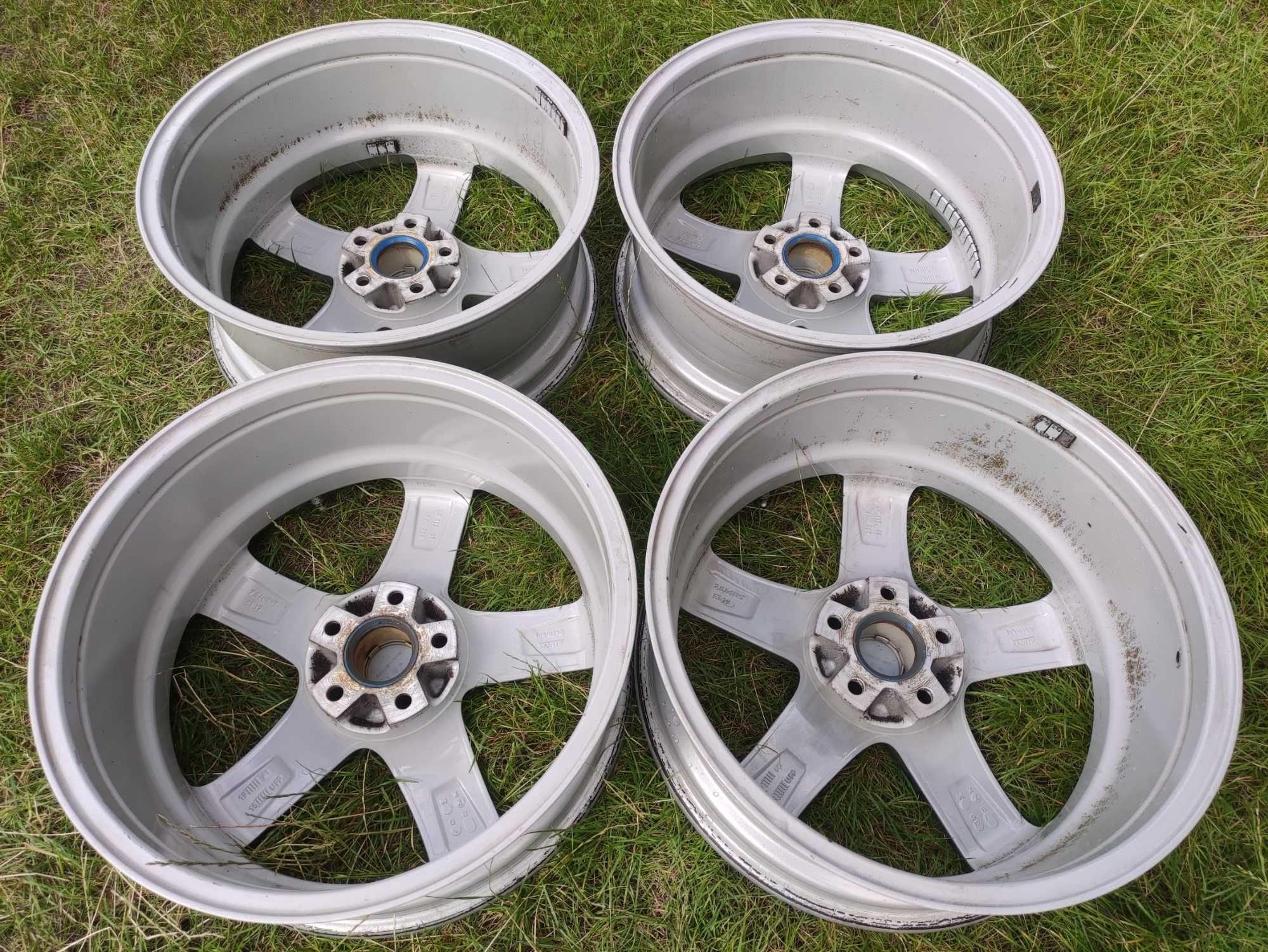 STAN IDEALNY 18 cali ALUTEC 5x112 ET38 Audi VW Seat Skoda CZUJNIKI
