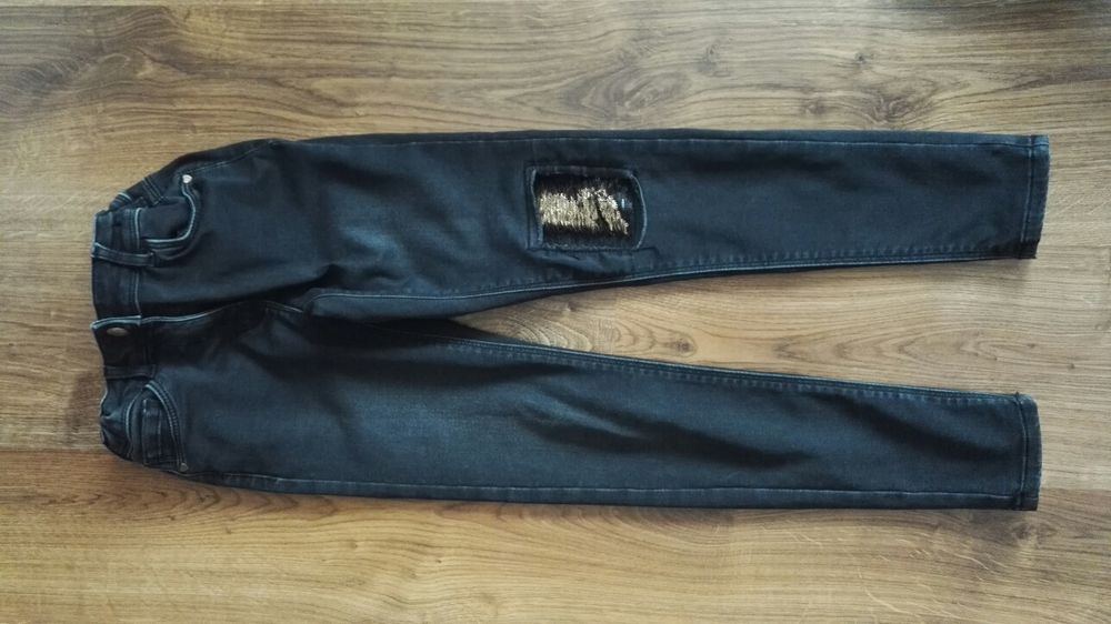 Czarne Spodnie r.134