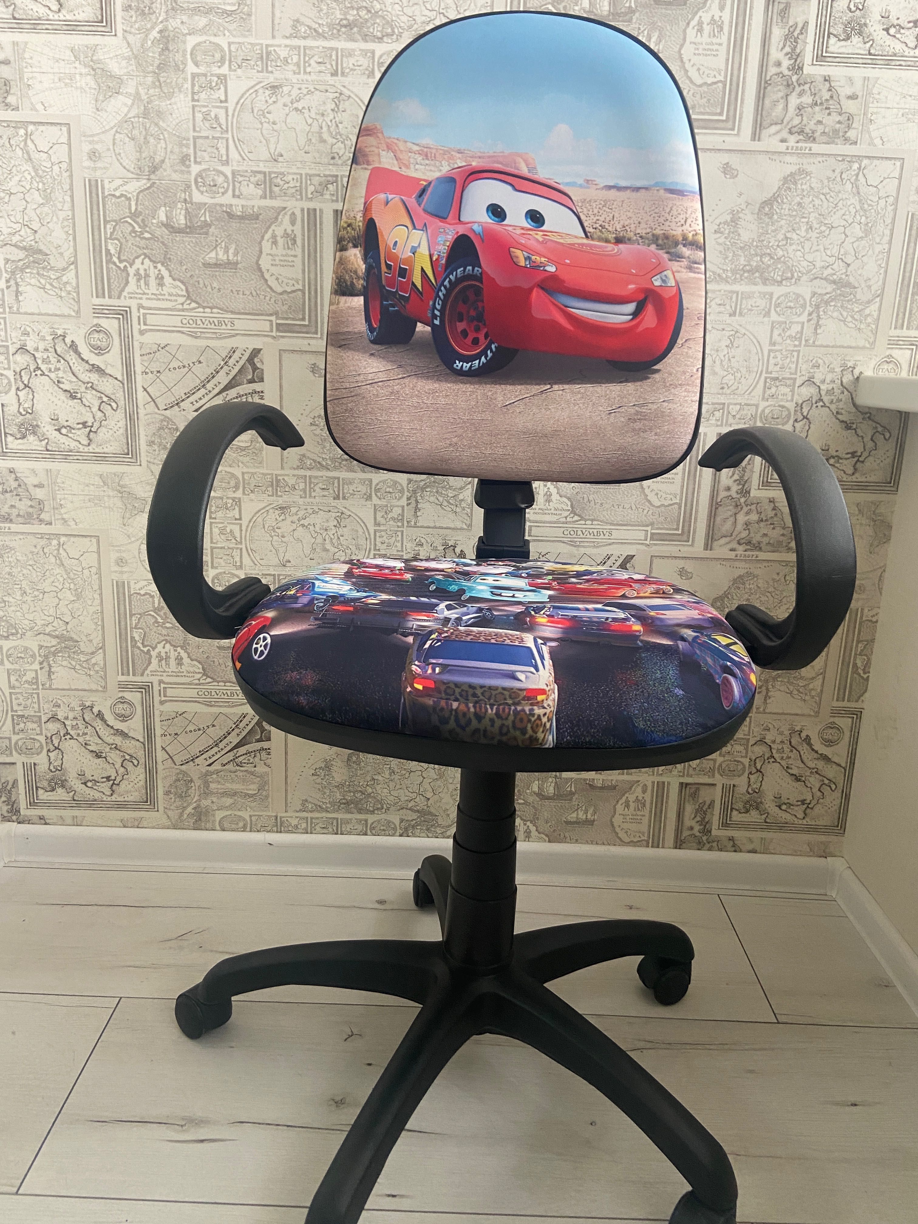 Компʼютерне крісло дитяче, Комфорт New Lux "Тачки-3" - 1800 грн.