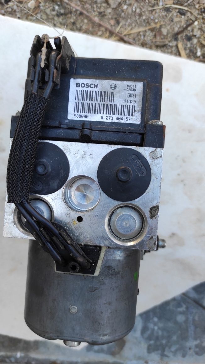 Módulo ABS Toyota Corolla E120