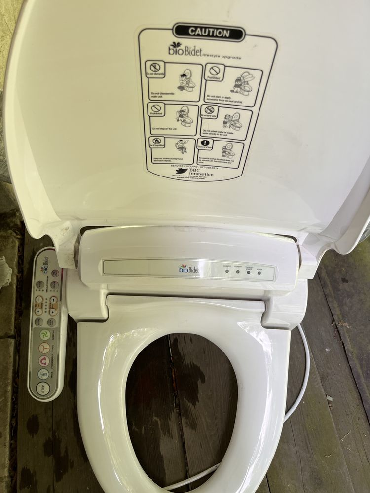 Nakladka na toalete BioBidet bidet lazienka niepelnosprawnych
