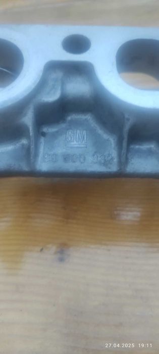 Дросельна заслонка впускного колектора Opel  2.2 DTI (GM 90500932)