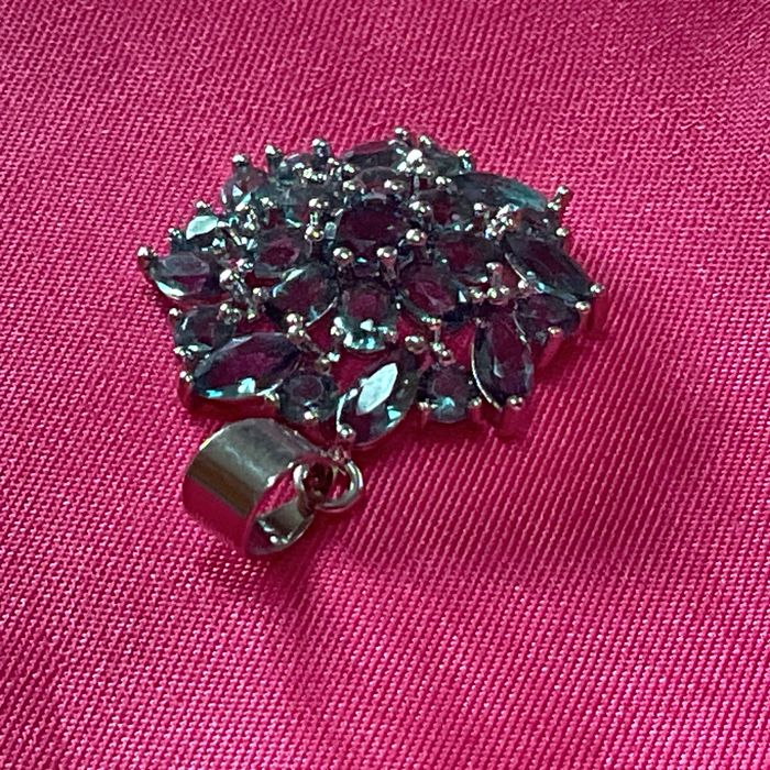 Pendente prata 925 medida 3 cm