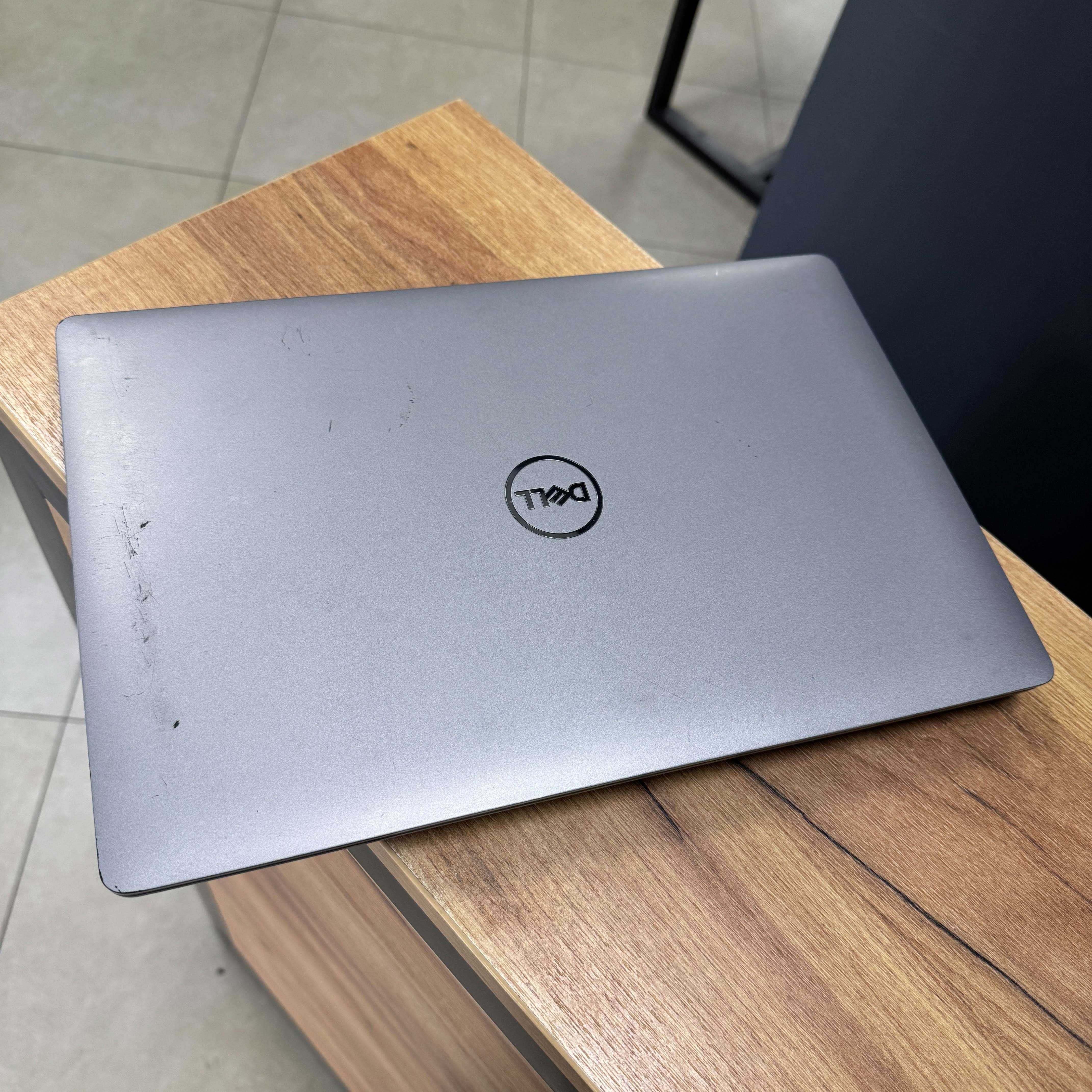 Ноутбук Dell Latitude 5511 - i7 10850H 6 ядер/NVIDIA MX250 2 GB/16 GB