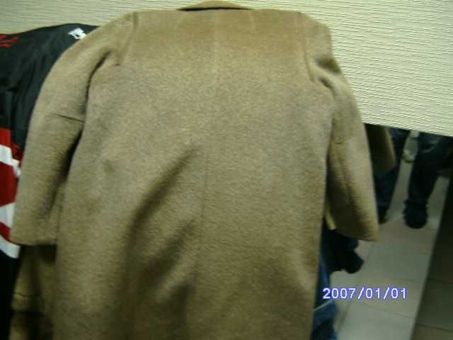 продам фирменное женское пальто