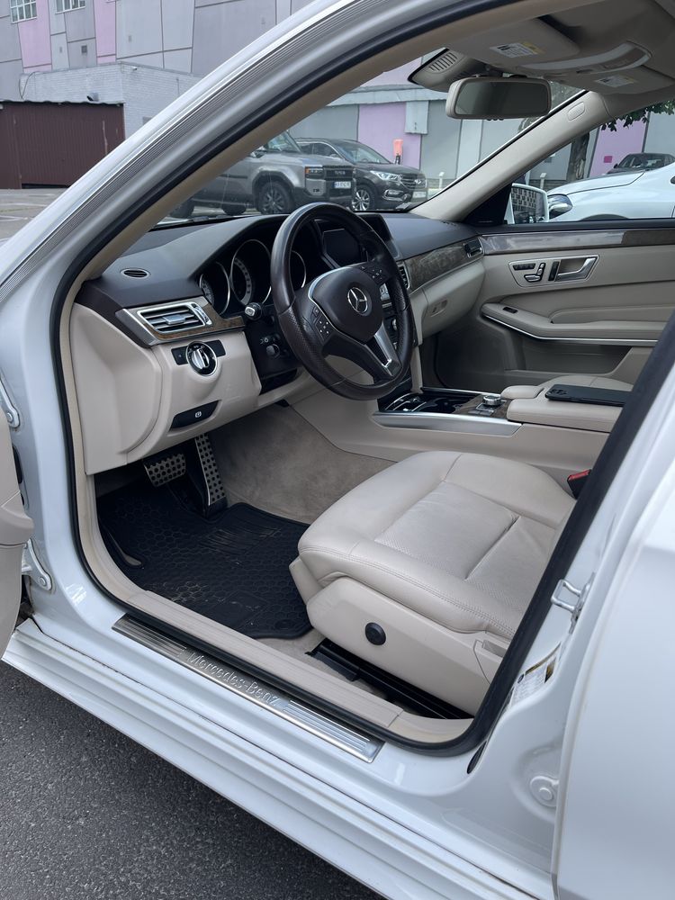 Mersedes-Benz E-Class 2015рік