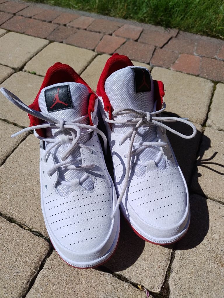 Buty Nike Jordan max aura 5