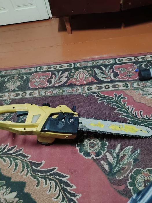 Продам електропилу