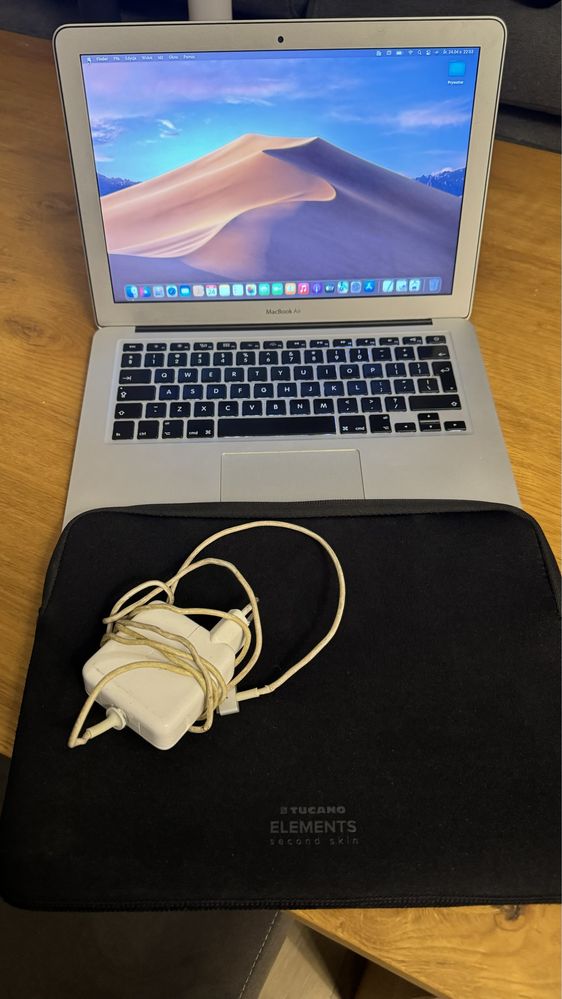 MacBook Air 13,3’’, Intel i5 1.6 GHz, 8GB RAM, SSD 256