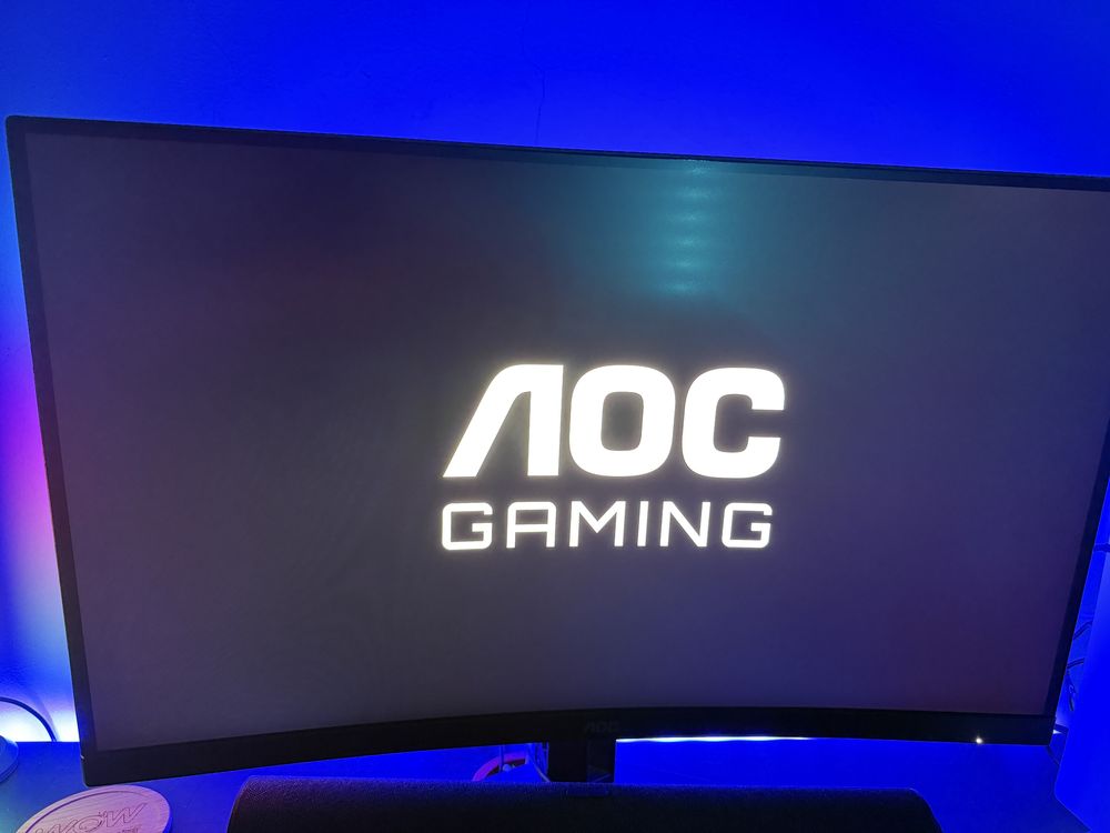 Monitor aoc gaming 27”