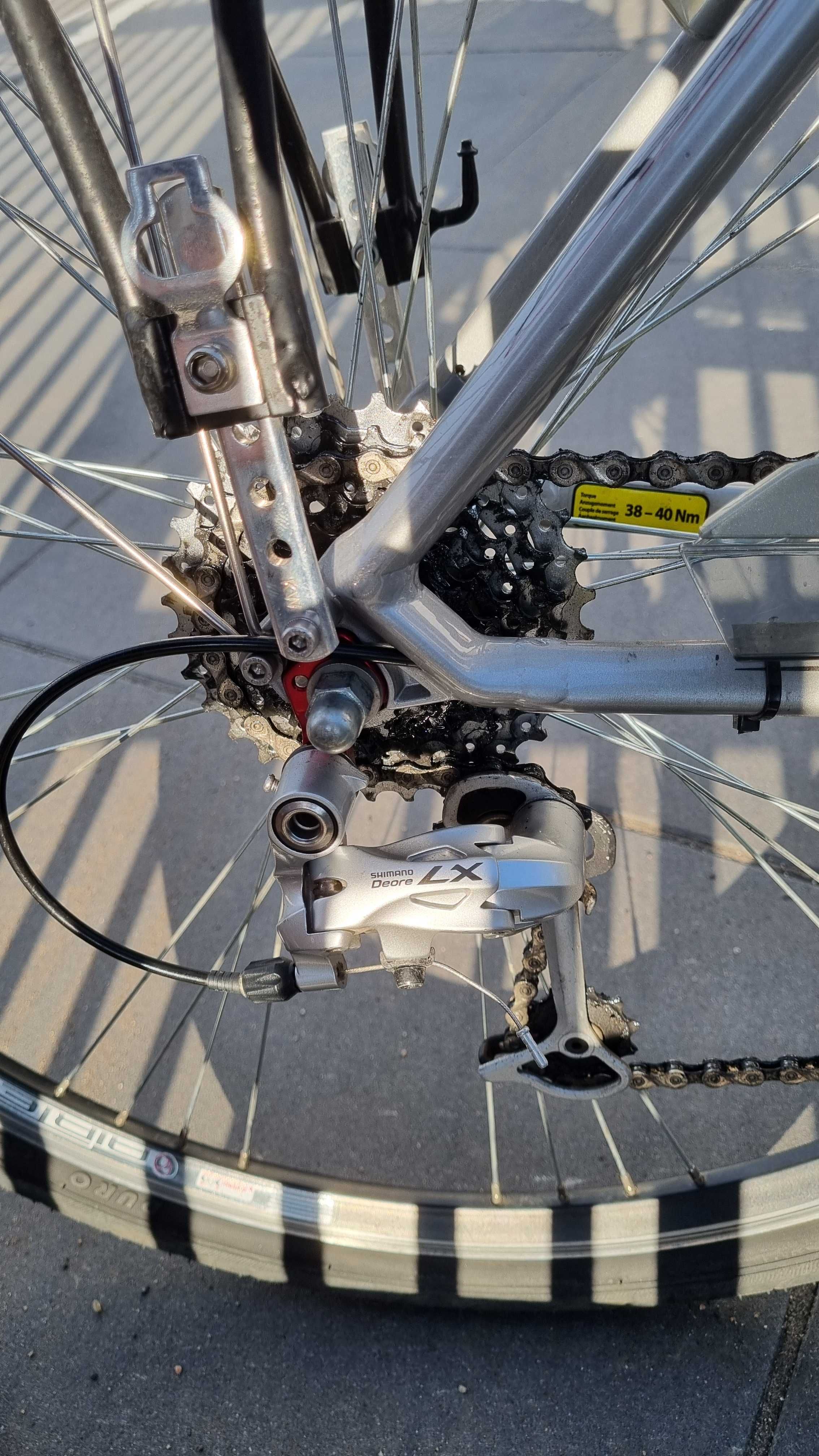 Rower trekkingowy damski damka Trek Navigator T700