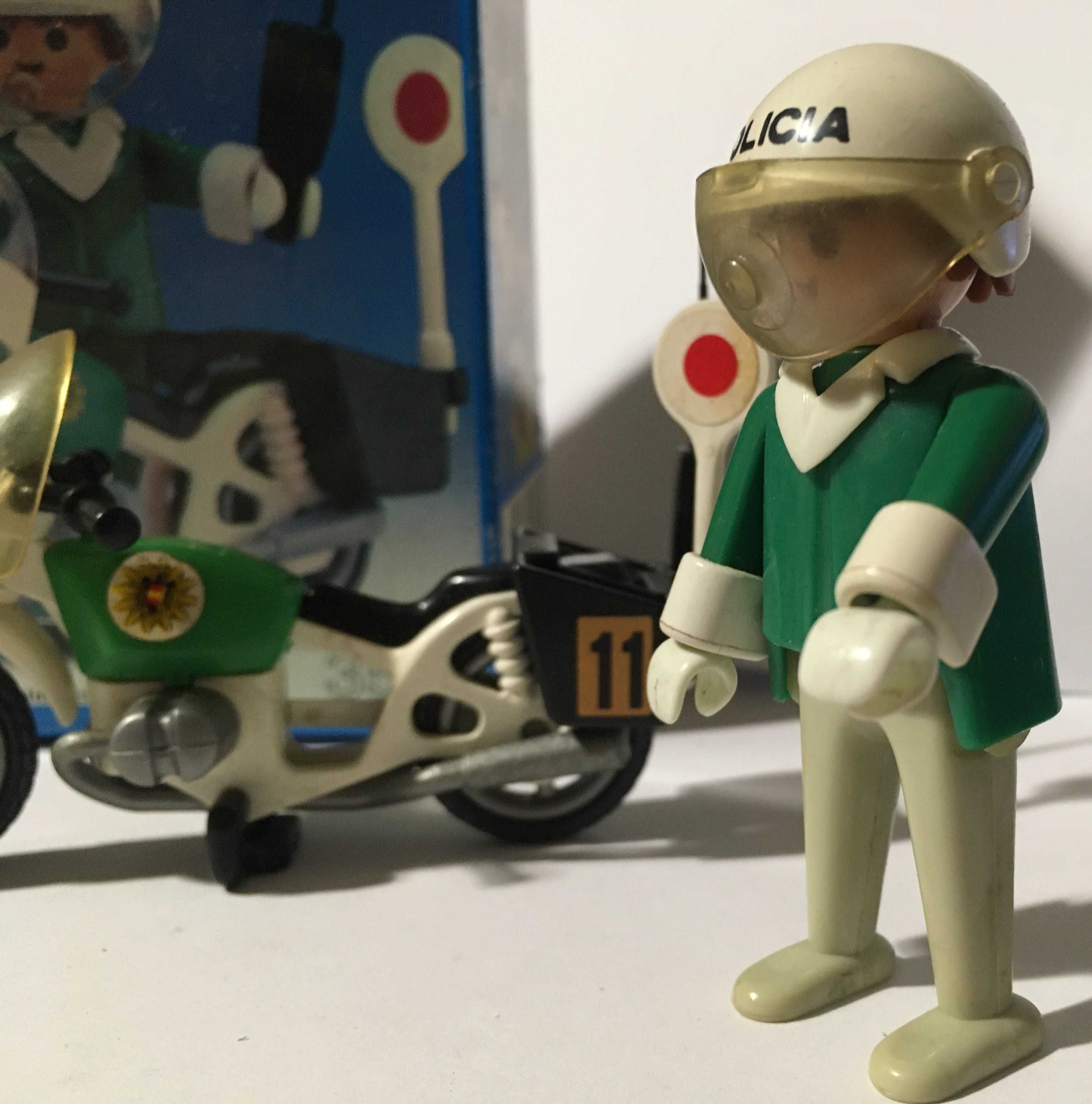 Playmobil 3564 1 Vintage -  Ano 1988

Moto Polícia