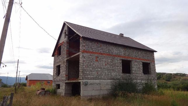 Продам будинок (об'єкт незавершеного будівництва) в Свалявському р-ні