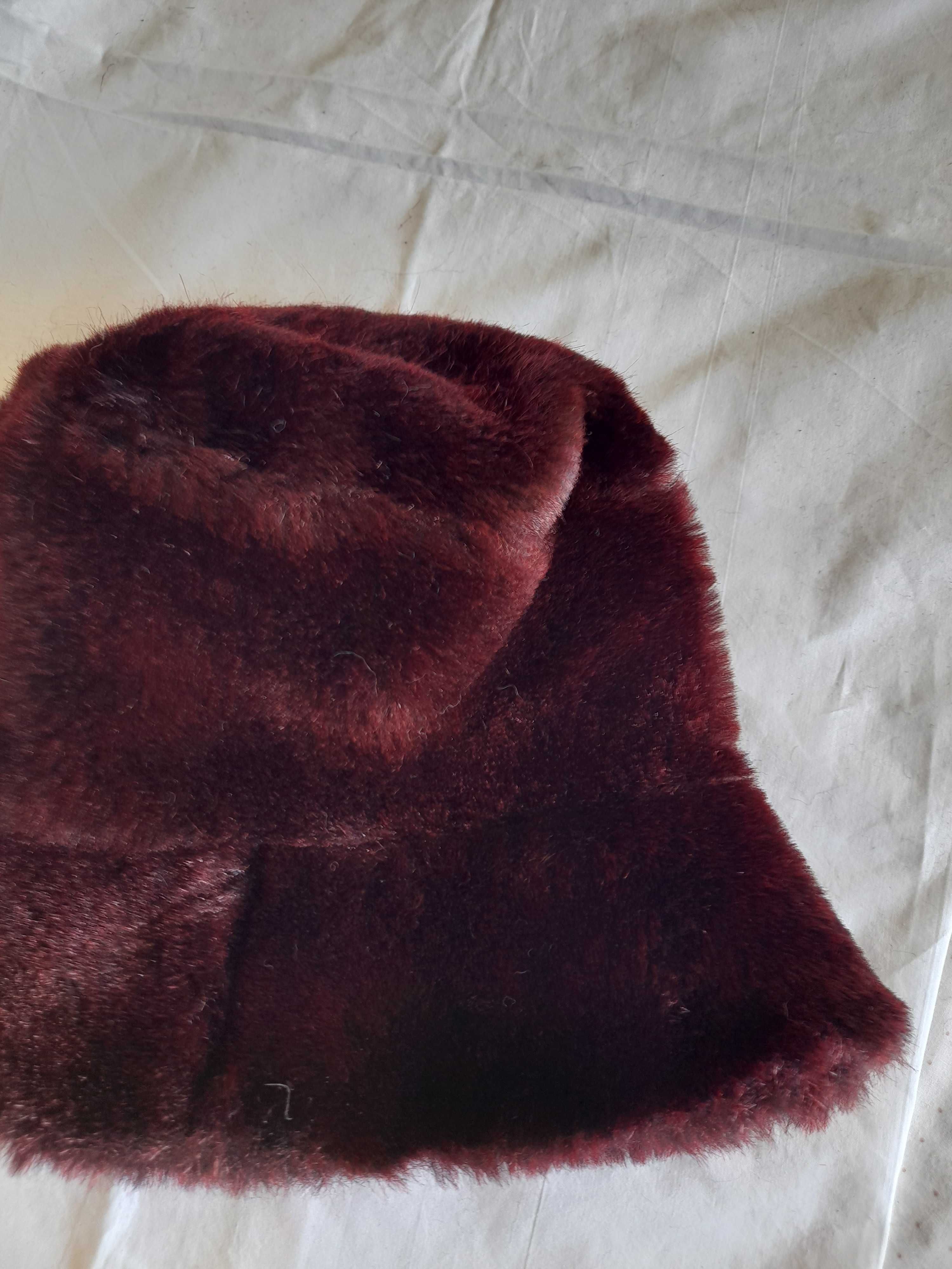 Chapéu de pelo sintético bordeux