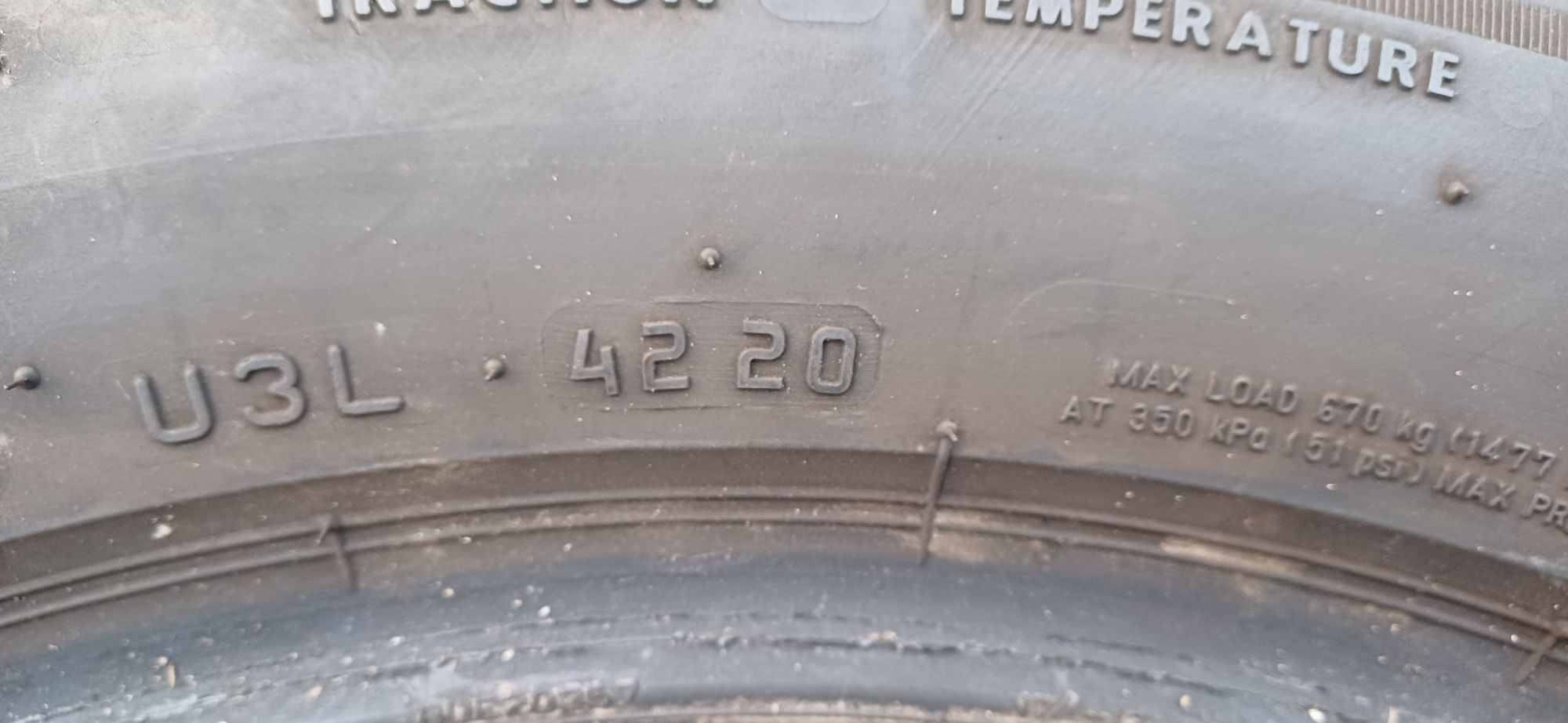 215/55R17 94V BRIDGESTONE , dwie opony letnie.