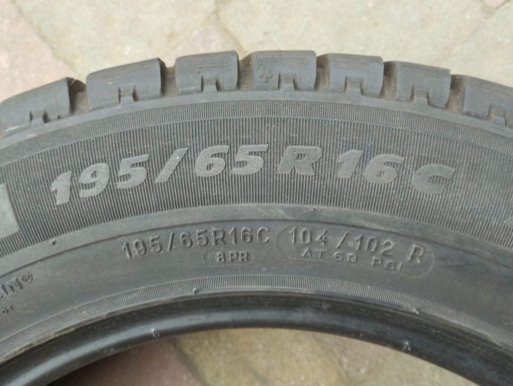 Резина 195/65 r 16C Michelin 2 шт.