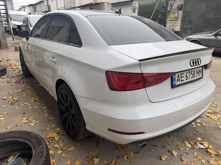 Audi A3 2015рік 2.0Бензин Quattro після дтп
