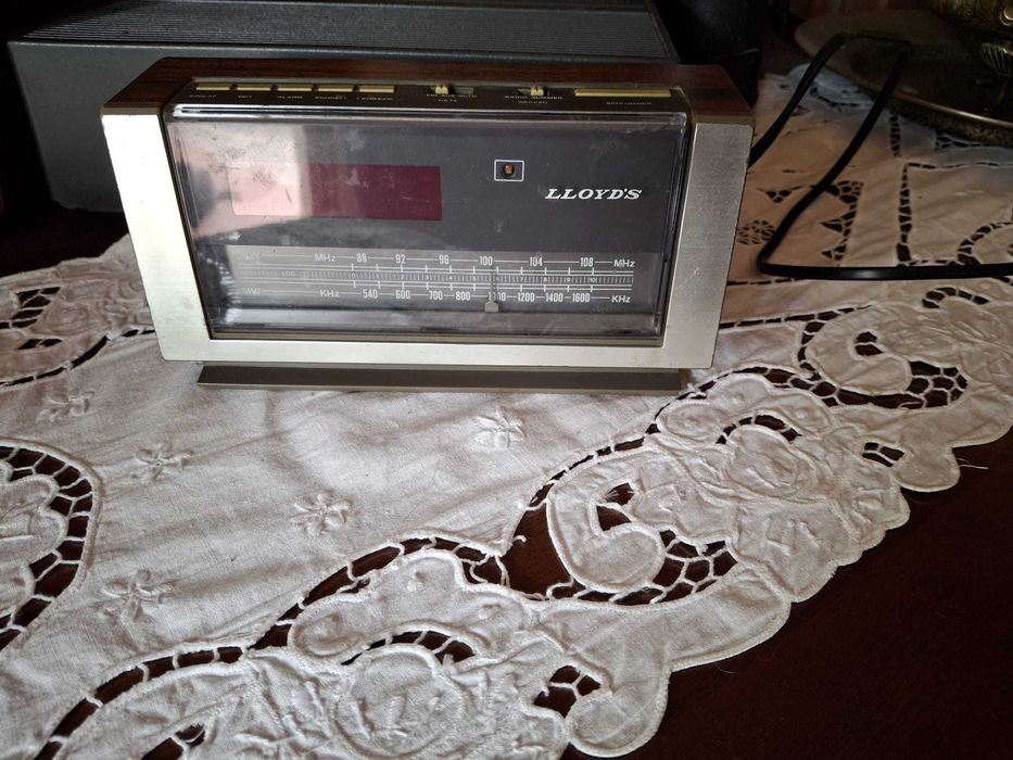 Rádio LLoyds J282 elétrico