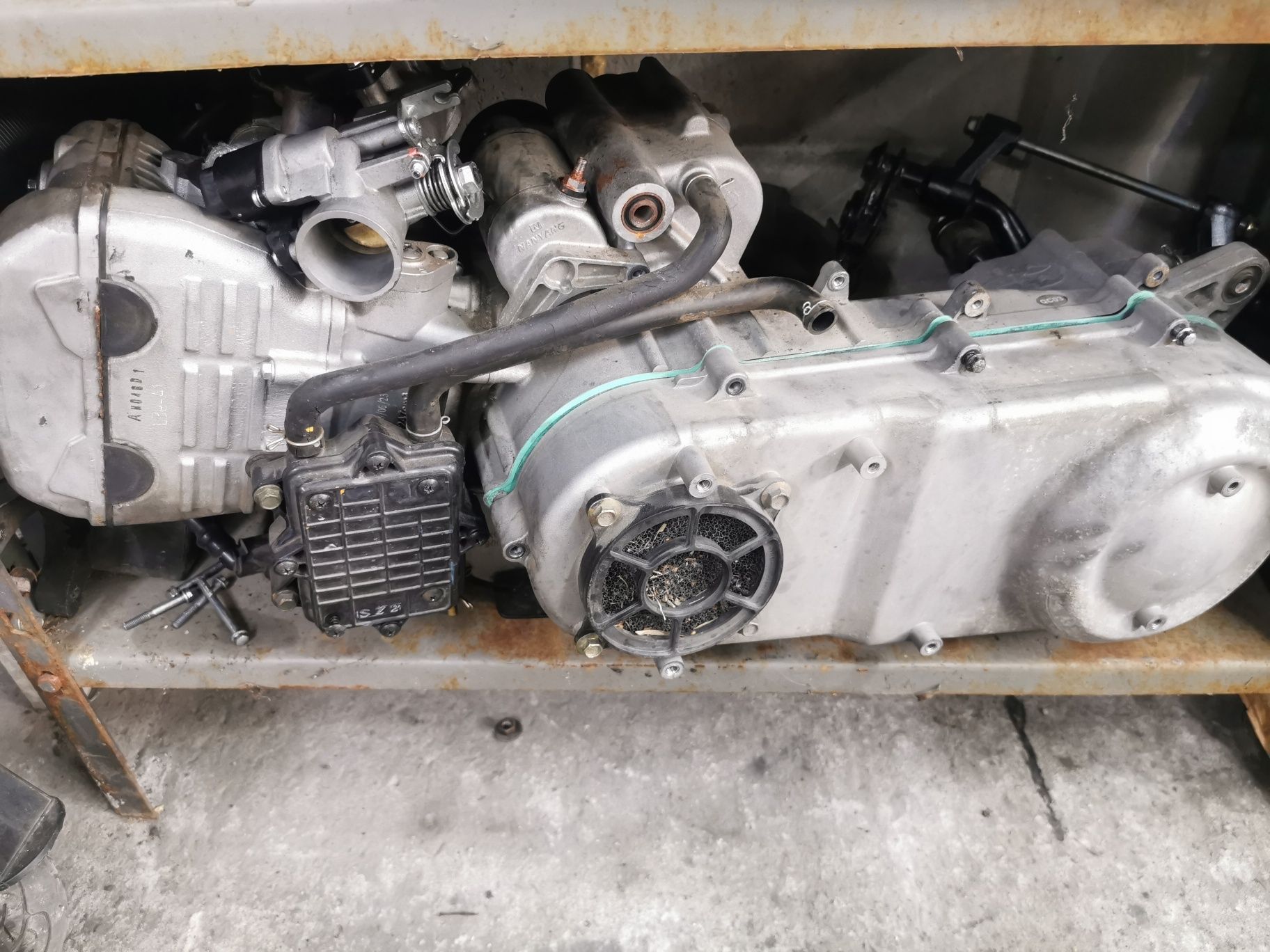 Części skuter daelim xq 125 /250