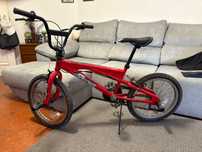 Bicicleta BMX com extra