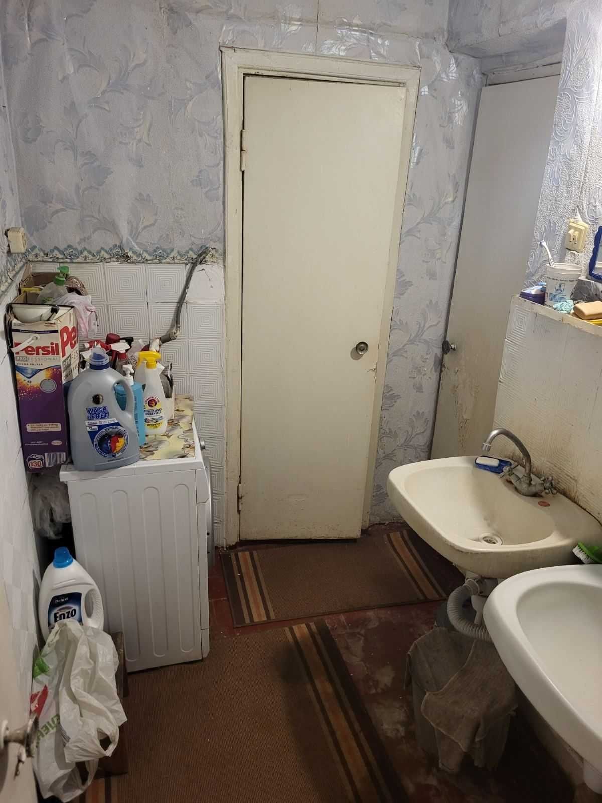 ID: 39820 ВИСТАВКА Простора КІМНАТА в гуртожитку з ремонтом