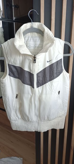 Kamizelka bezrękawnik dwustronny  Nike  38