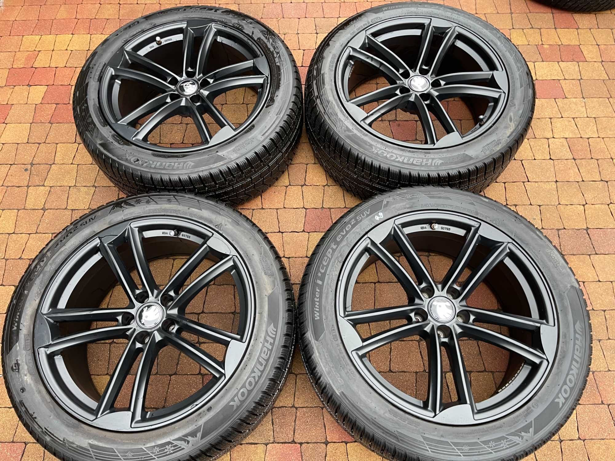 3693. Alufelgi 20"  Volkswagen Audi Q7 Skoda BMW X5 X6 9J ET33 5x112